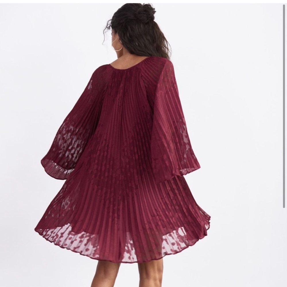 NWT Anthropologie Toulon Accordion Pleated Mini Dress Plum Small - Picture 2 of 8
